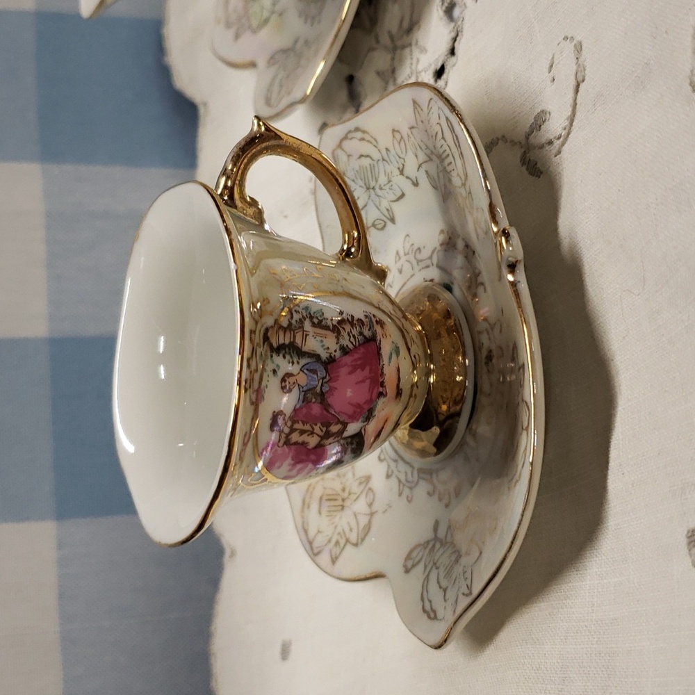 Pearlized vintage tea cups pair Japan